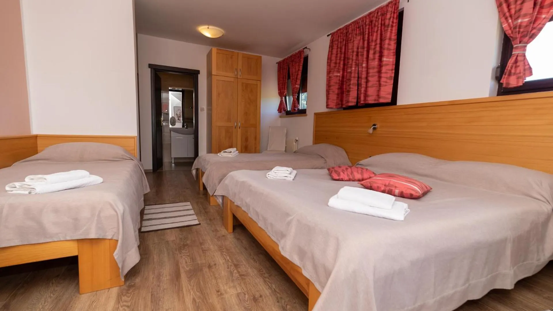 Pansion Bijela Ruza - A La Carte Hotel Ravna Gora