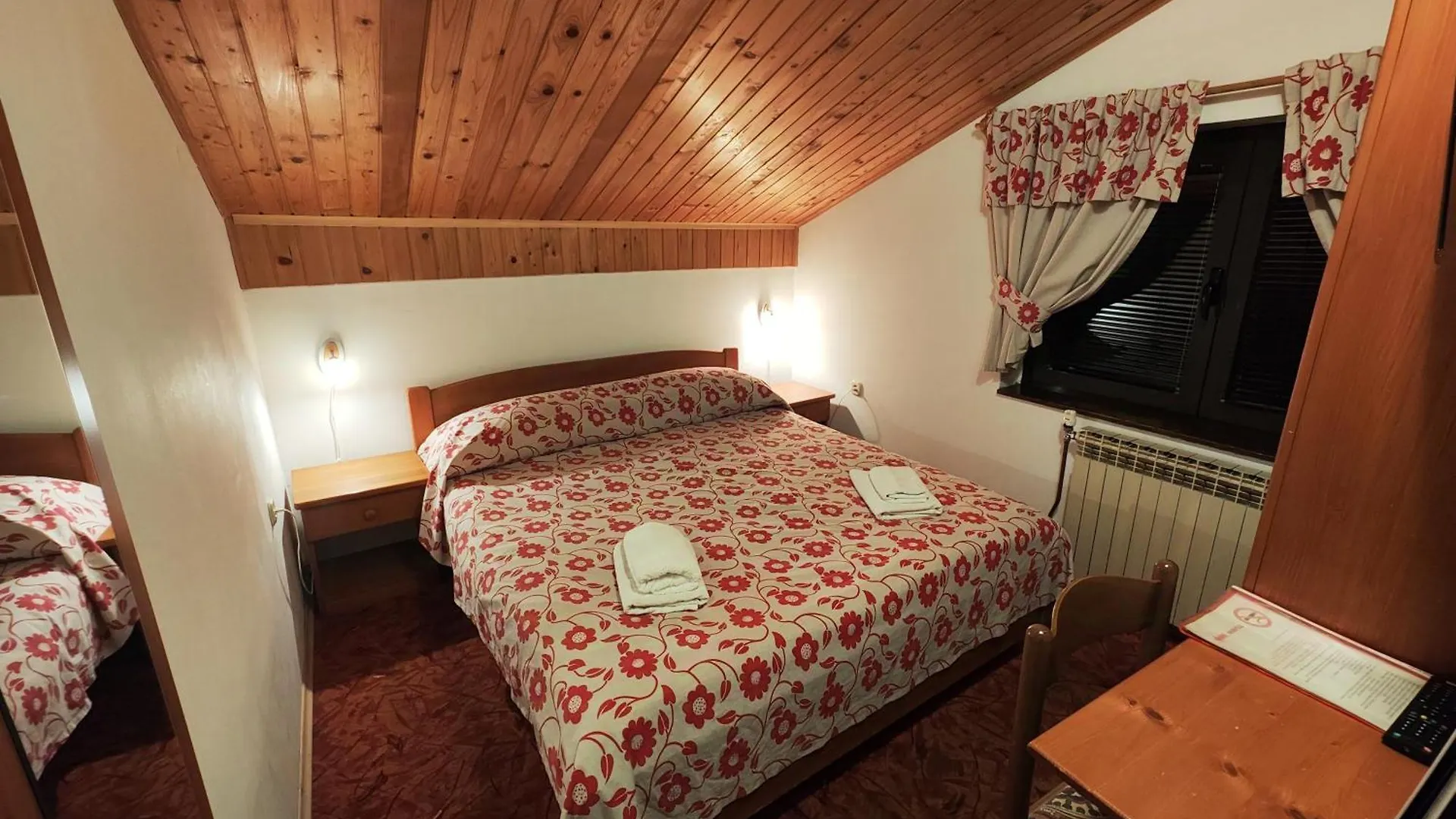 Pansion Bijela Ruza - A La Carte Croatia